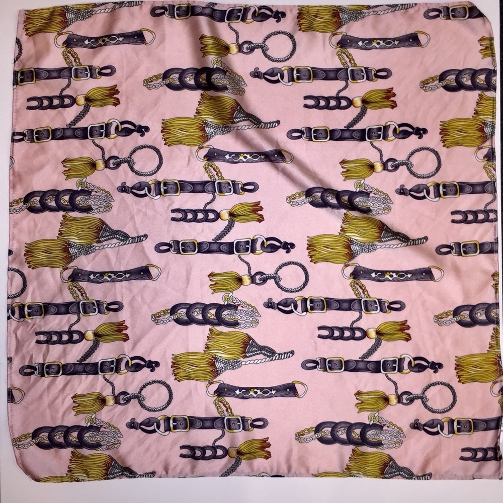 Pink Scarf 🧣 - Picture 3 of 3